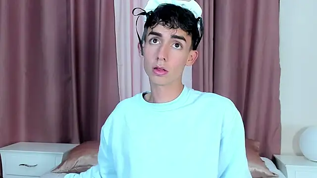 starboyy 77 online show from December 22, 2025, 1:19 pm