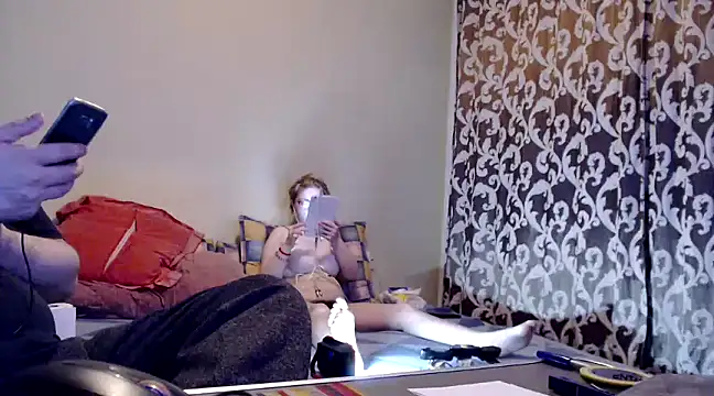 yunis32 online show from March 11, 2025, 8:31 pm