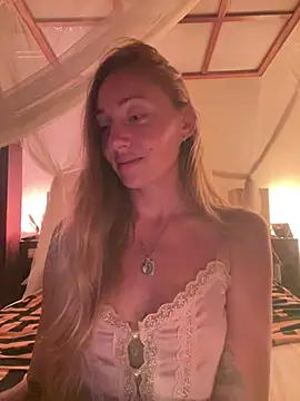 Snapshot of OpheliaRoxx chatting on February 25, 2026, 7:29 am OpheliaRoxx online show from February 25, 2026, 7:29 am