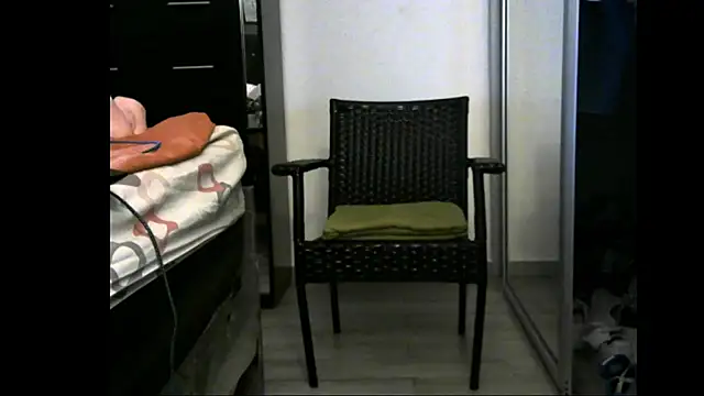 3LEGSSS online show from February 3, 2026, 4:23 pm