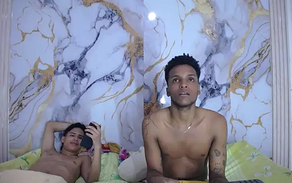 Snapshot of Damian_and_theo chatting on February 12, 2026, 7:09 pm Damian and theo online show from February 12, 2026, 7:09 pm