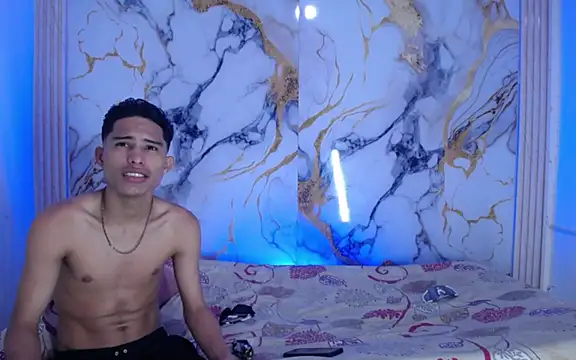 Snapshot of Damian_and_theo chatting on February 20, 2026, 7:14 pm Damian and theo online show from February 20, 2026, 7:14 pm