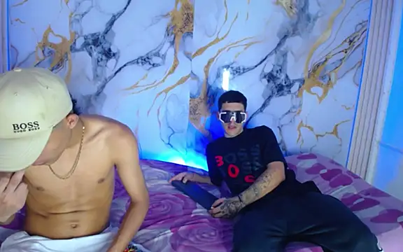 Snapshot of Damian_and_theo chatting on February 26, 2026, 7:02 pm Damian and theo online show from February 26, 2026, 7:02 pm