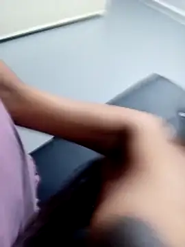 Snapshot of TemptingCloeXx chatting on February 9, 2026, 9:41 pm TemptingCloeXx online show from February 9, 2026, 9:41 pm