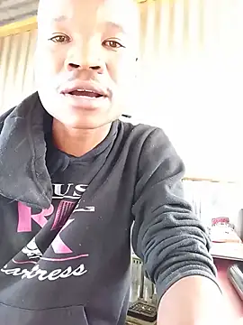 Snapshot of thabisozxz chatting on June 17, 2026, 9:23 am thabisozxz online show from June 17, 2026, 9:23 am