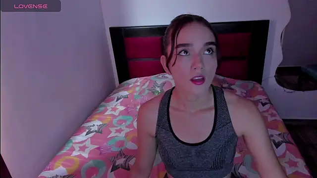 Snapshot of CRISTAL_T2 chatting on February 17, 2026, 6:47 pm CRISTAL T2 online show from February 17, 2026, 6:47 pm