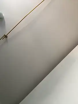 sophie-honey online show from February 10, 2026, 3:49 pm