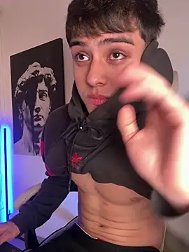 lian fooxx online show from March 3, 2026, 3:45 am