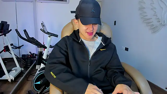  TaylorBlack online show from March 6, 2026, 11:39 am