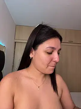 Camila sanchez25 online show from July 13, 2026, 11:29 pm