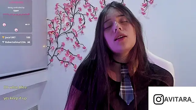 Snapshot of vanesita_ chatting on May 15, 2026, 11:56 pm vanesita online show from May 15, 2026, 11:56 pm