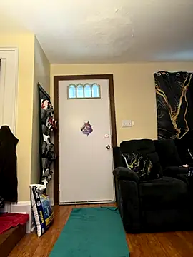 Snapshot of daddydarkskindikk chatting on December 17, 2025, 8:37 pm daddydarkskindikk online show from December 17, 2025, 8:37 pm