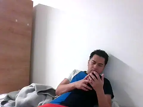 sweetpinoy2027 online show from February 10, 2026, 9:35 am