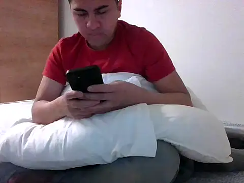 sweetpinoy2027 online show from February 11, 2026, 3:28 pm