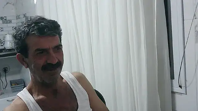 Snapshot of kobra21turki chatting on April 16, 2026, 9:39 pm kobra21turki online show from April 16, 2026, 9:39 pm