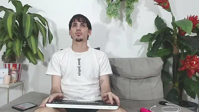 Snapshot of boy_Dirty_X chatting on May 22, 2026, 5:14 am boy Dirty X online show from May 22, 2026, 5:14 am