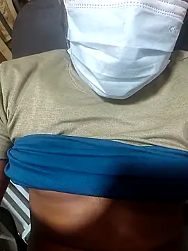 Snapshot of _alexzz1155_ chatting on January 15, 2026, 4:39 am alexzz1155 online show from January 15, 2026, 4:39 am