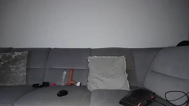 german huzon online show from February 11, 2026, 6:57 pm