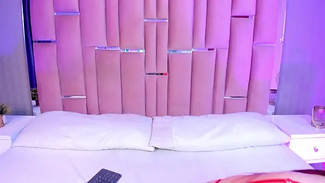 Saory    online show from January 8, 2026, 10:45 pm