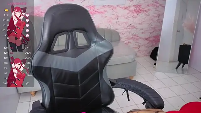 vaiolett t online show from February 10, 2026, 2:48 am