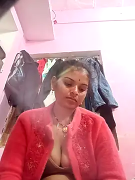 Snapshot of Uma_pande chatting on February 5, 2026, 11:09 pm Uma pande online show from February 5, 2026, 11:09 pm
