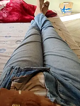 Snapshot of Tall7boy7 chatting on December 19, 2025, 9:49 am Tall7boy7 online show from December 19, 2025, 9:49 am