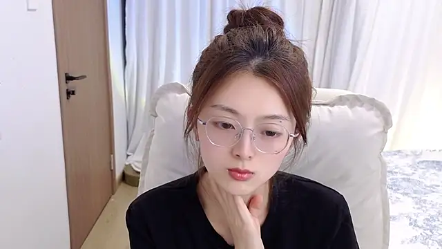 Koikoi    online show from April 15, 2026, 3:13 am