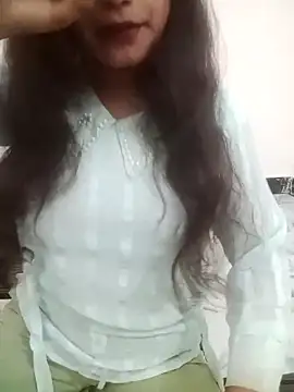 Meenu rani7 online show from December 19, 2025, 4:41 am