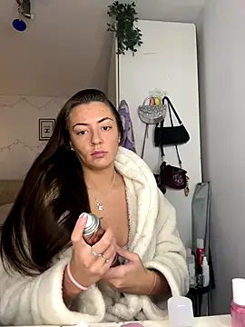 Snapshot of georgiag chatting on January 5, 2026, 6:11 pm georgiag online show from January 5, 2026, 6:11 pm