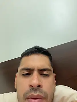 Snapshot of HotWhisper22 chatting on December 20, 2025, 4:08 am HotWhisper22 online show from December 20, 2025, 4:08 am