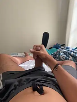 Snapshot of HotWhisper22 chatting on January 8, 2026, 1:57 pm HotWhisper22 online show from January 8, 2026, 1:57 pm