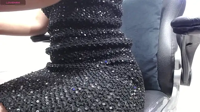 kyra jeet online show from April 14, 2026, 12:11 pm