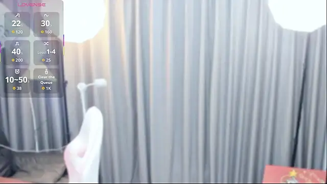 shuimitao520 online show from December 22, 2025, 8:44 am