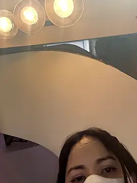 Snapshot of bi_biii chatting on January 14, 2026, 10:10 am bi biii online show from January 14, 2026, 10:10 am