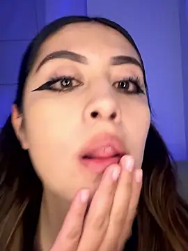 justmariee online show from January 14, 2026, 2:39 am