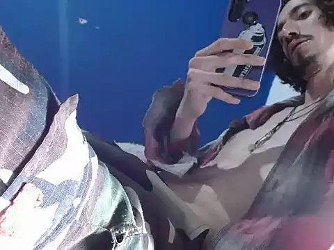 Snapshot of sk8-boy chatting on December 16, 2025, 6:02 pm sk8-boy online show from December 16, 2025, 6:02 pm