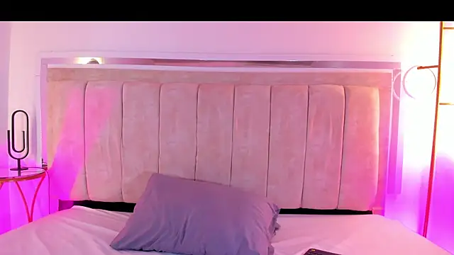 CamilleJuicy  online show from March 18, 2026, 2:53 pm