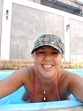 Snapshot of Pamelamilf chatting on January 10, 2026, 7:15 pm Pamelamilf online show from January 10, 2026, 7:15 pm