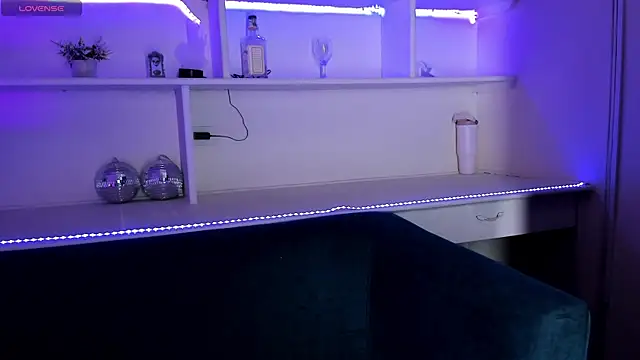 Snapshot of morgana_white chatting on April 24, 2026, 11:12 am morgana white online show from April 24, 2026, 11:12 am