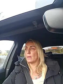 Snapshot of theblondecocklover chatting on January 14, 2026, 9:15 am theblondecocklover online show from January 14, 2026, 9:15 am