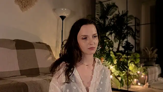 Ariadna Shy online show from April 4, 2026, 10:07 pm