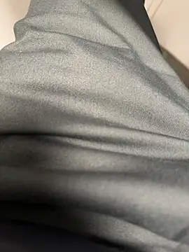 Snapshot of samxtnZ chatting on December 17, 2025, 3:18 pm samxtnZ online show from December 17, 2025, 3:18 pm