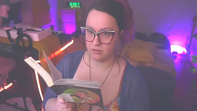 FireproofCuriousiteaze online show from April 4, 2026, 1:26 am