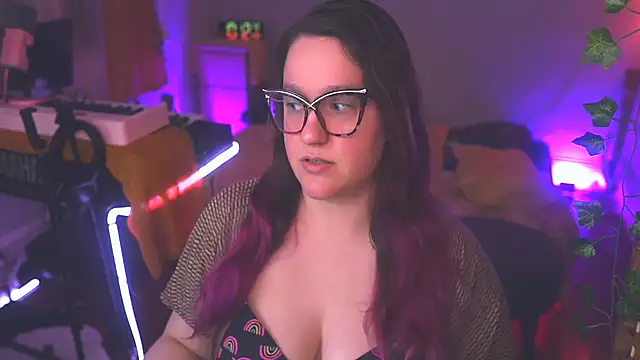 FireproofCuriousiteaze online show from April 5, 2026, 2:09 am