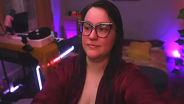 FireproofCuriousiteaze online show from April 15, 2026, 5:58 am