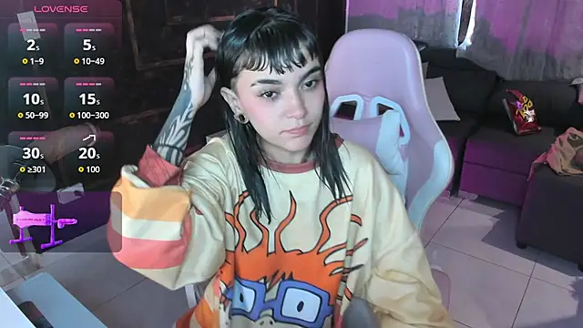 Snapshot of allice_19cullen chatting on December 20, 2025, 6:37 pm allice 19cullen online show from December 20, 2025, 6:37 pm