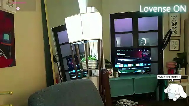 Snapshot of itscleomoon chatting on April 11, 2026, 9:52 pm itscleomoon online show from April 11, 2026, 9:52 pm