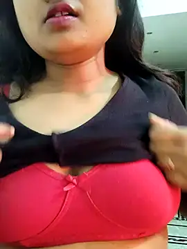 Snapshot of sweety-sexy2 chatting on January 6, 2026, 5:27 pm sweety-sexy2 online show from January 6, 2026, 5:27 pm