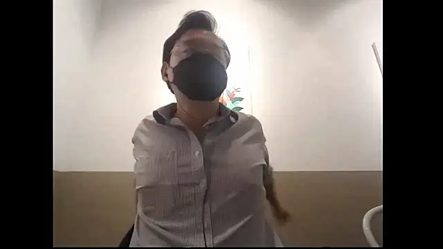 littlegoddyboy online show from February 11, 2026, 4:39 am