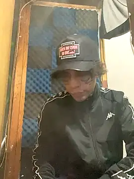 Snapshot of baby_young chatting on December 22, 2025, 9:01 pm baby young online show from December 22, 2025, 9:01 pm